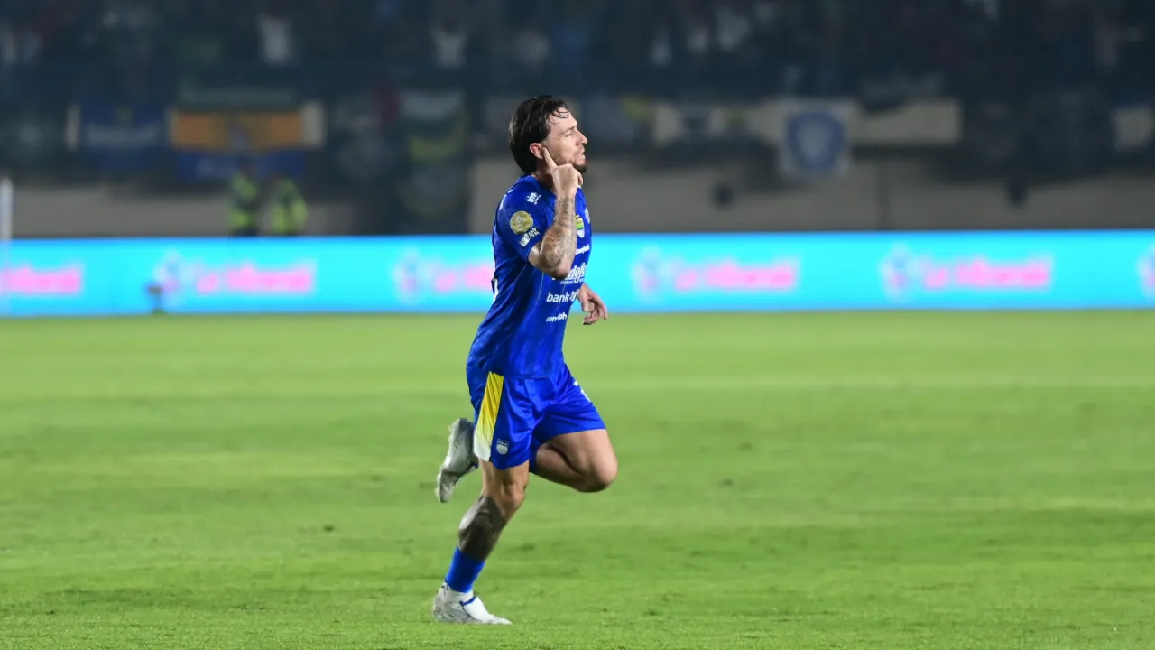 Kapten Persib, Marc Klok