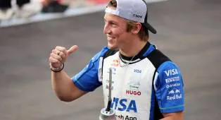 Liam Lawson Ungkap Serangan Tak Terduga di F1 Singapura