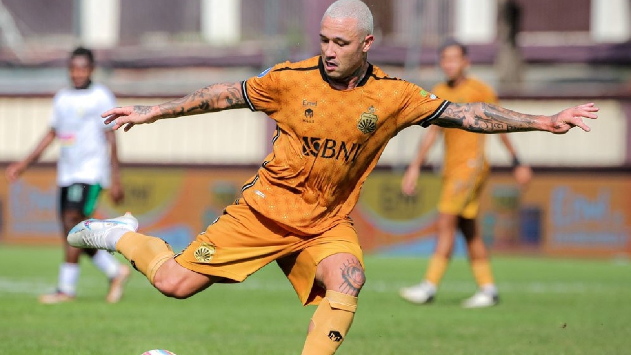 Radja Nainggolan Akui Menyesal Tak Jadi Pemain Timnas Indonesia