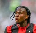 Tugas Bertahan Berkurang, Samuel Chukwueze Diuntungkan Formasi Baru Milan