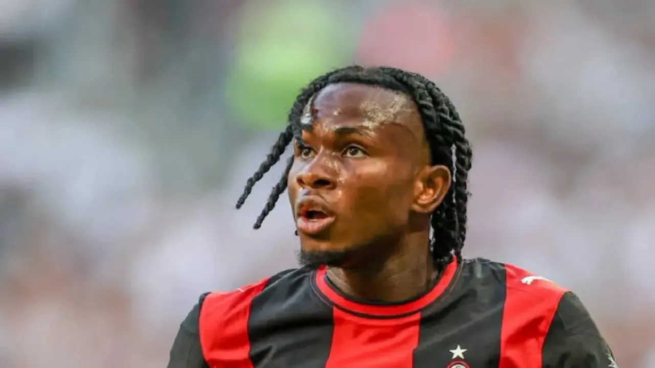 Tugas Bertahan Berkurang, Samuel Chukwueze Diuntungkan Formasi Baru Milan