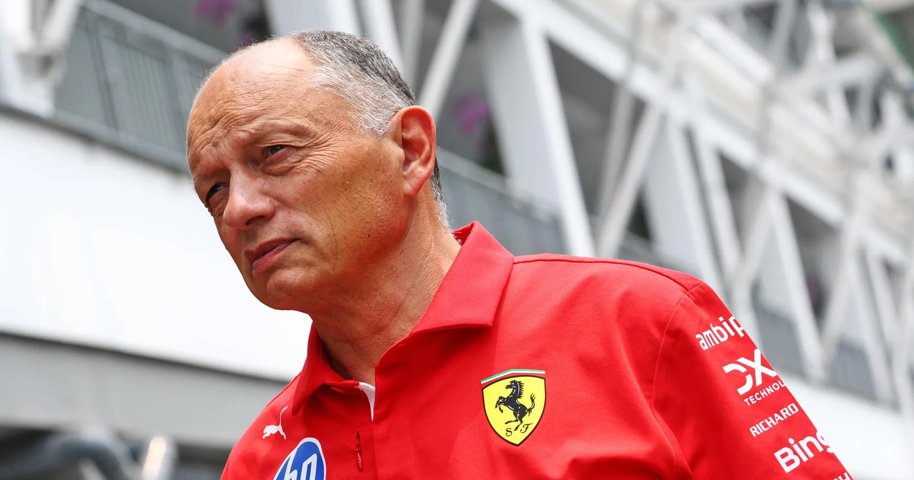 Vasseur Tanggapi Kritik Media Soal Strategi Hamilton - sumber: (racingnews365)