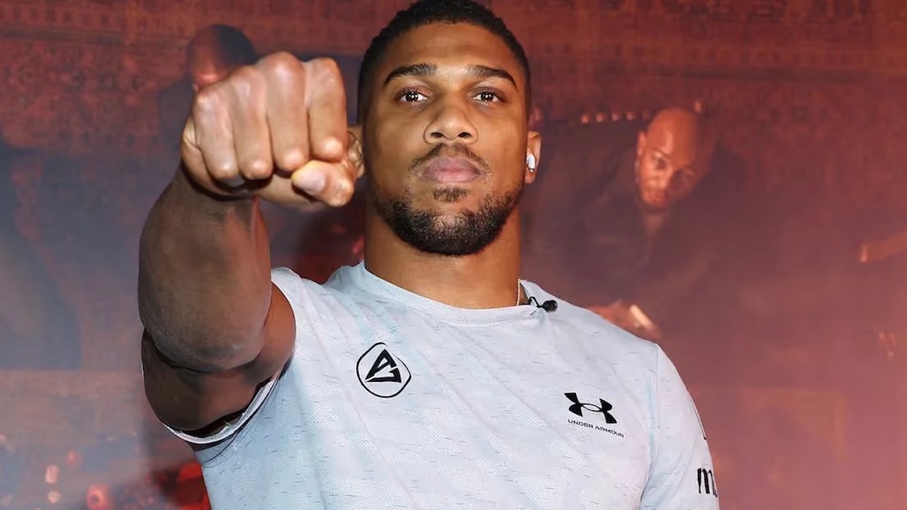 Abaikan Prediksi Favorit, Skylar Lacy Yakin Anthony Joshua Kalahkan Fury