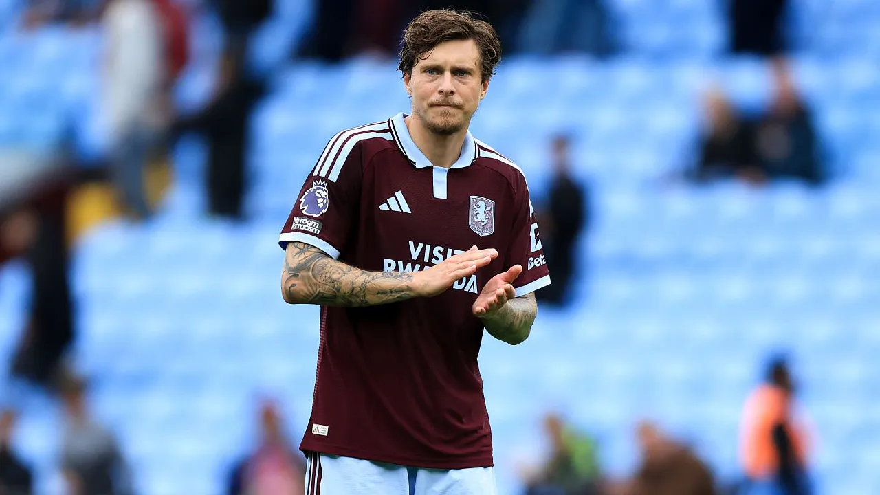 Aston Villa Ingin Pertahankan Victor Lindelof, Negosiasi Kontrak Dimulai