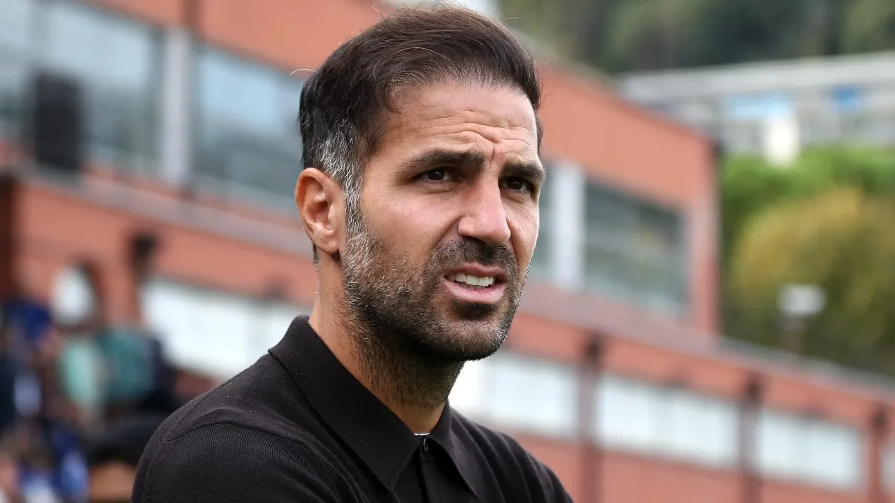 Cesc Fabregas: Wesley Layak Dapat Kartu Merah atas Pelanggaran Pada Diao