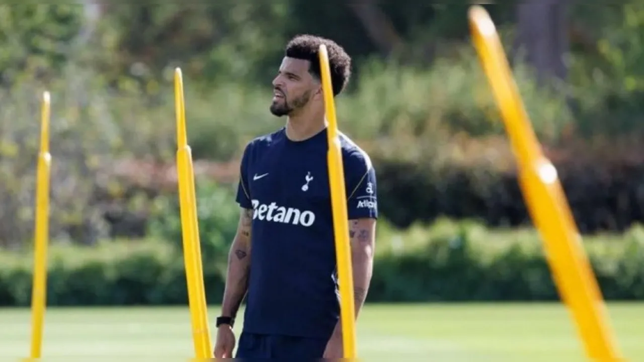 Striker Tottenham