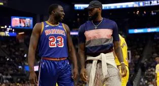 Draymond Green Dukung LeBron James Gunakan Helikopter