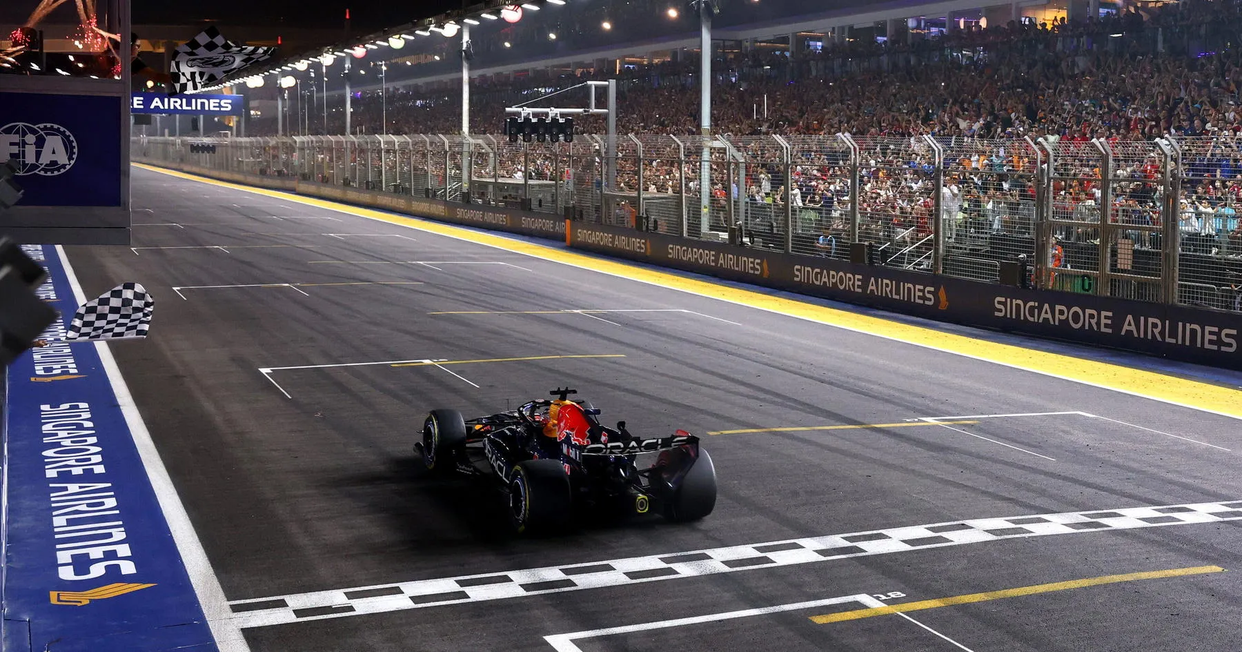 Dua Orang Ditangkap Usai Pelanggaran Keamanan GP Singapura - sumber: (racingnews365)