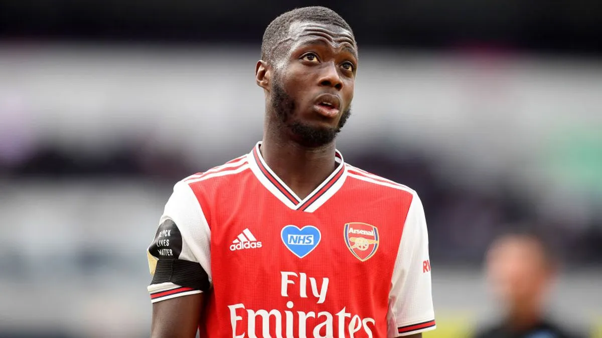 Dua Pemain Minta Tukar Kamar Usai Sekamar dengan Nicolas Pepe - sumber: (footballlondon)