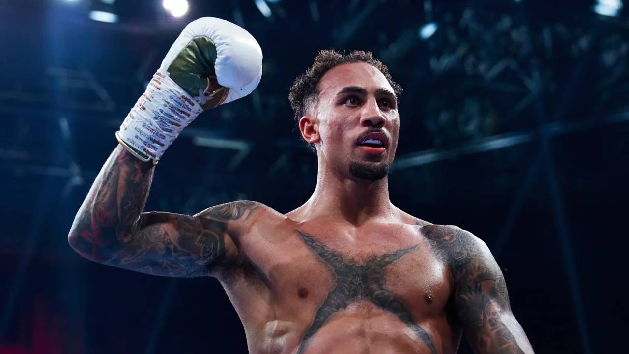 Eddie Hearn Nilai Ben Whittaker Belum Siap Menantang Juara Dunia