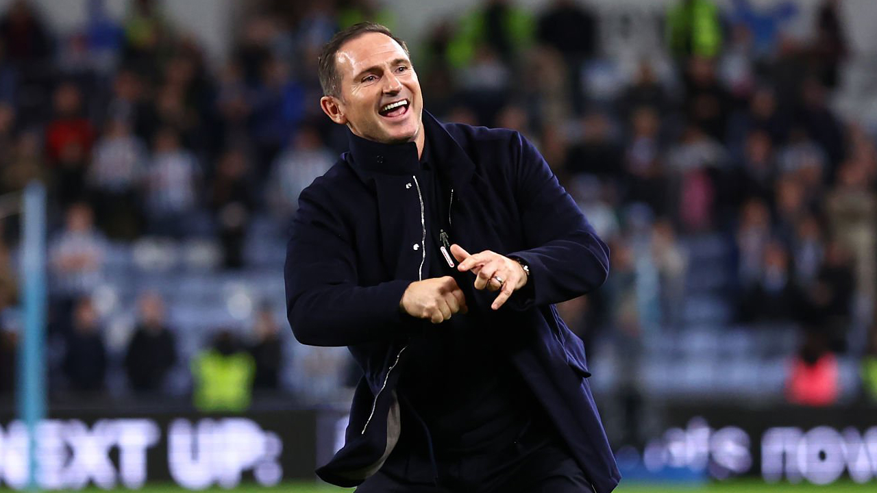 Frank Lampard Ingatkan Coventry Tetap Membumi Usai Hancurkan Newcastle