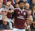 Ian Maatsen Kembali Berlatih, Tapi Aston Villa Masih Harus Bersabar