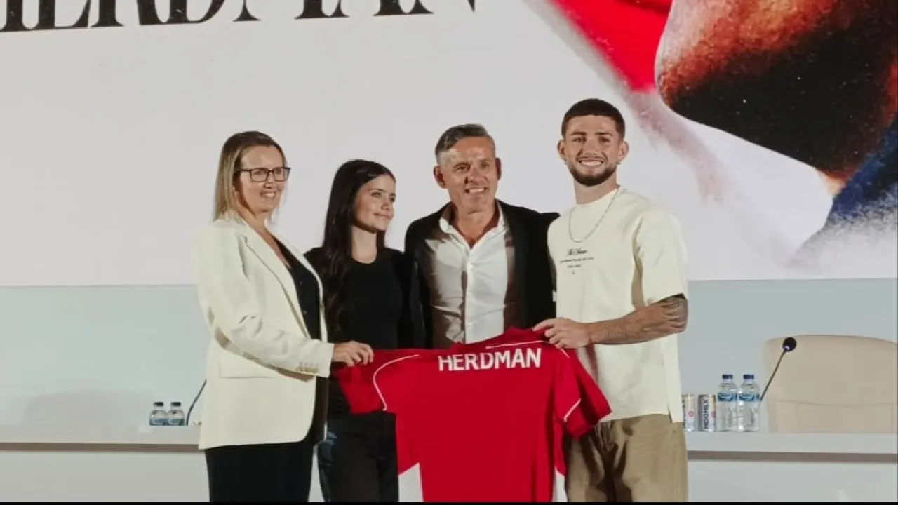 Jay Herdman Bangga Sang Ayah Ukir Sejarah Juara Bersama Timnas Indonesia
