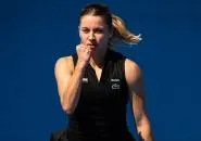Maja Chwalinska Tak Biarkan Mayar Sherif Bertahan Di Wuhan