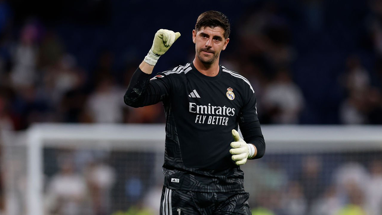 Masih Punya Thibaut Courtois, Real Madrid Tolak Tawaran Dua Kiper