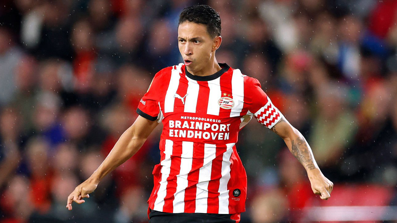 Mauro Junior Optimis PSV Bisa Curi Kemenangan di Markas Leipzig