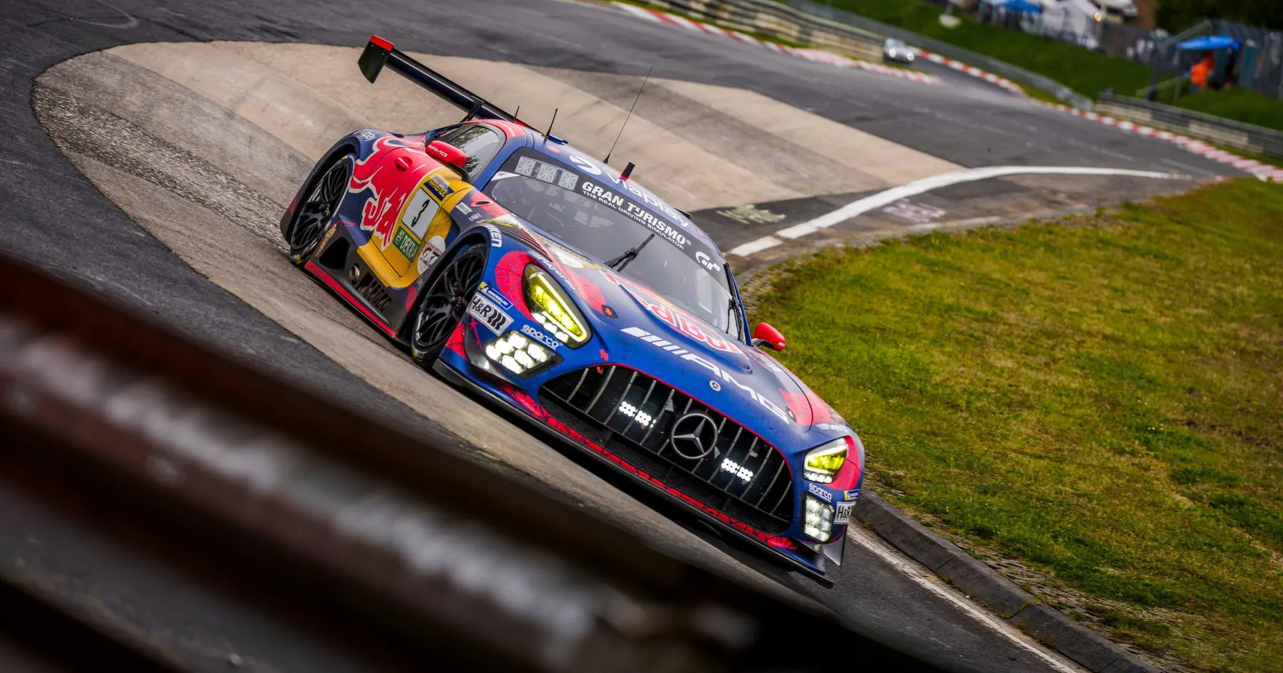 Max Verstappen Kembali Balapan di GT World Challenge - sumber: (racingnews365)