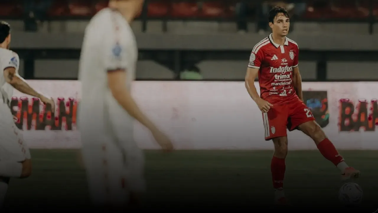 Pelatih Bali United Puji Versatile Tim Geypens