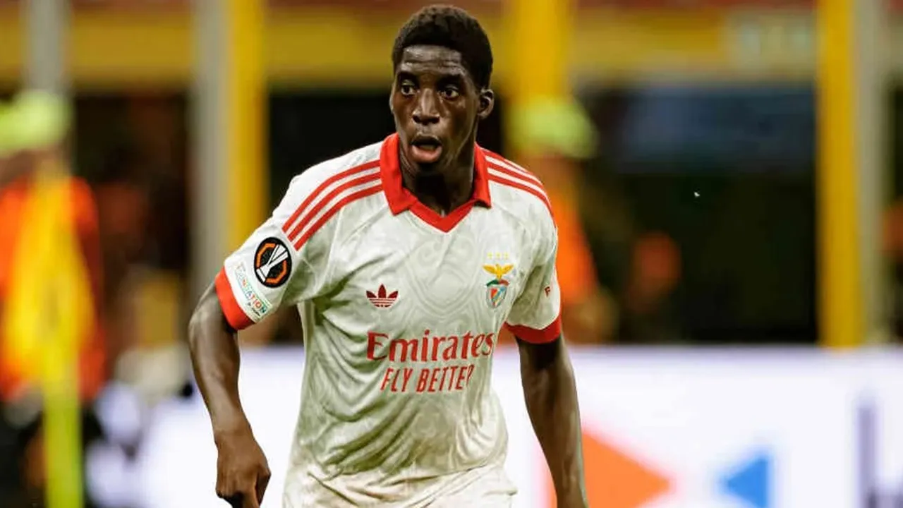 Bek incaran Tottenham