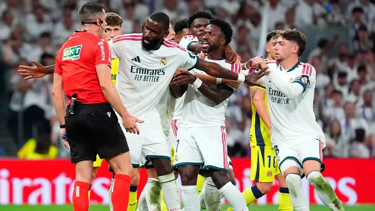 Vinicius Jr Absen Lawan Barcelona, Real Madrid Rugi