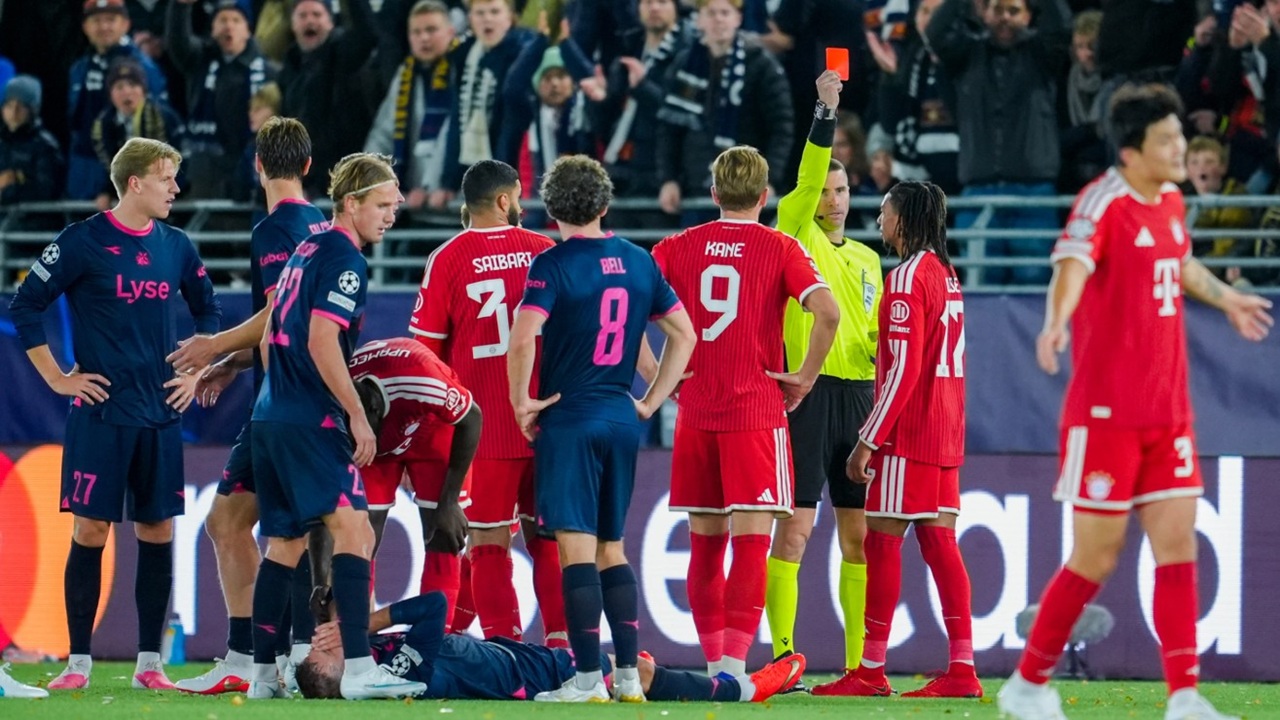 Bos Bayern Geram dengan Kartu Merah Konyol Michael Olise Lawan Viking
