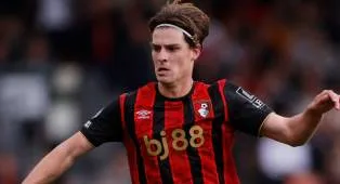 Chelsea dan Liverpool Bersaing Dapatkan Scott, Klub Siap Lepas