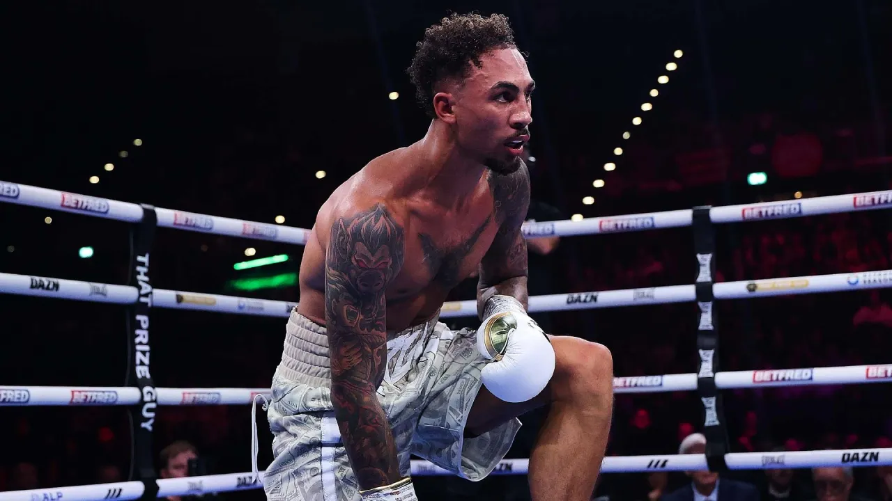 Kesulitan Ben Whittaker menghadapi lawan pada level yang lebih rendah masih menimbulkan pertanyaan mengenai potensinya mencapai puncak kelas berat ringan. (Foto: Fight TV)