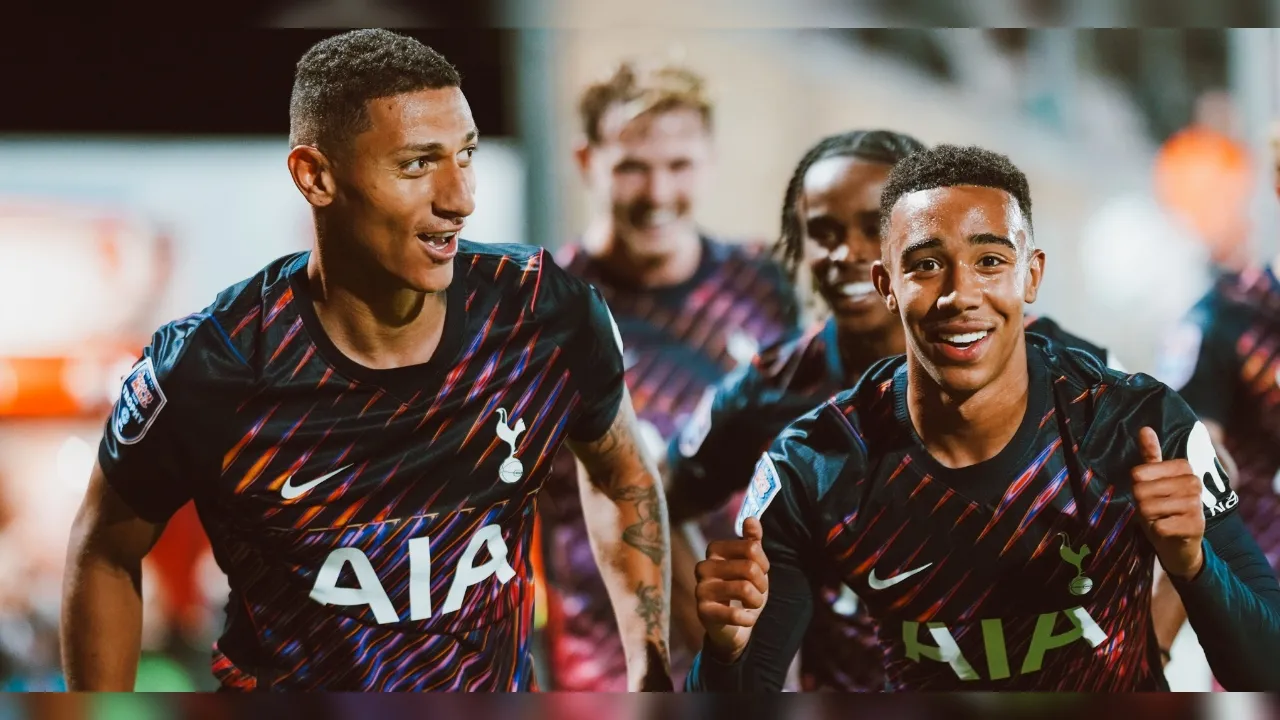 Striker Tottenham