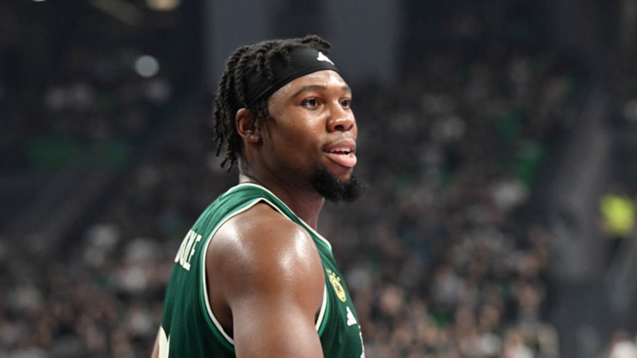 Guerschon Yabusele Menuduh Penggemar Partizan Belgrade Meludahinya