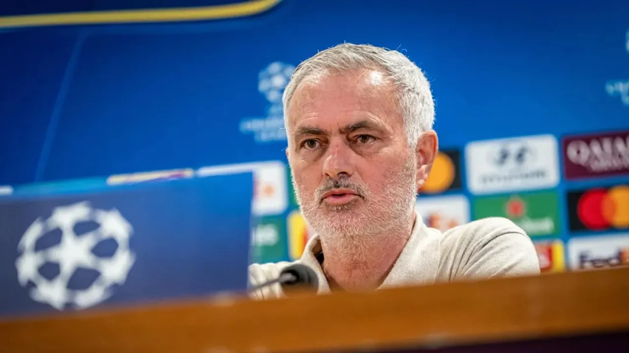 Jose Mourinho Tolak Posisi Valverde sebagai Bek Kanan