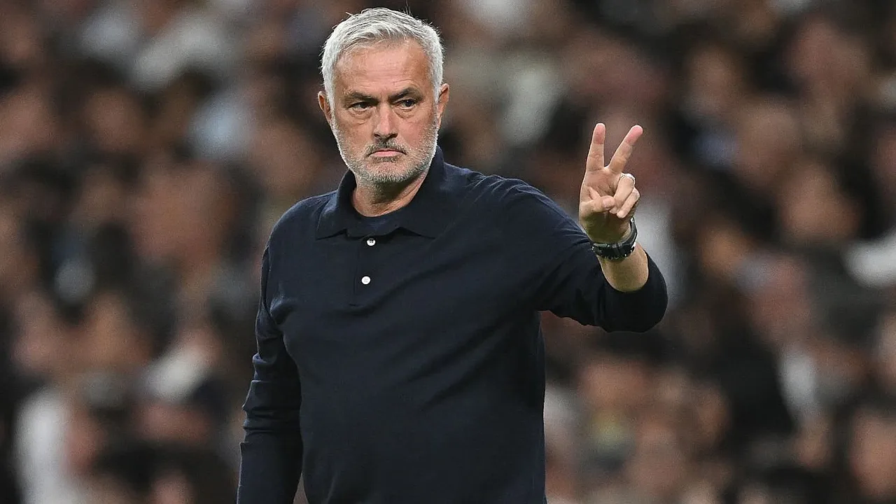 Jose Mourinho Tutup Pintu Pinjamkan Endrick di BUrsa Transfer Januari