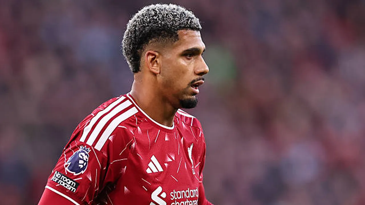 Ketertarikan Liverpool Pada Jules Kounde Tergantung Performa Ronald Araujo