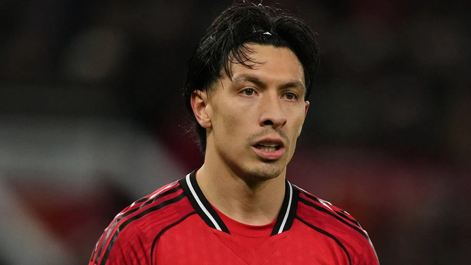 Lisandro Martinez Jadi Sorotan Negatif Usai Insiden dengan Jason Wilcox - sumber: (givemesport)