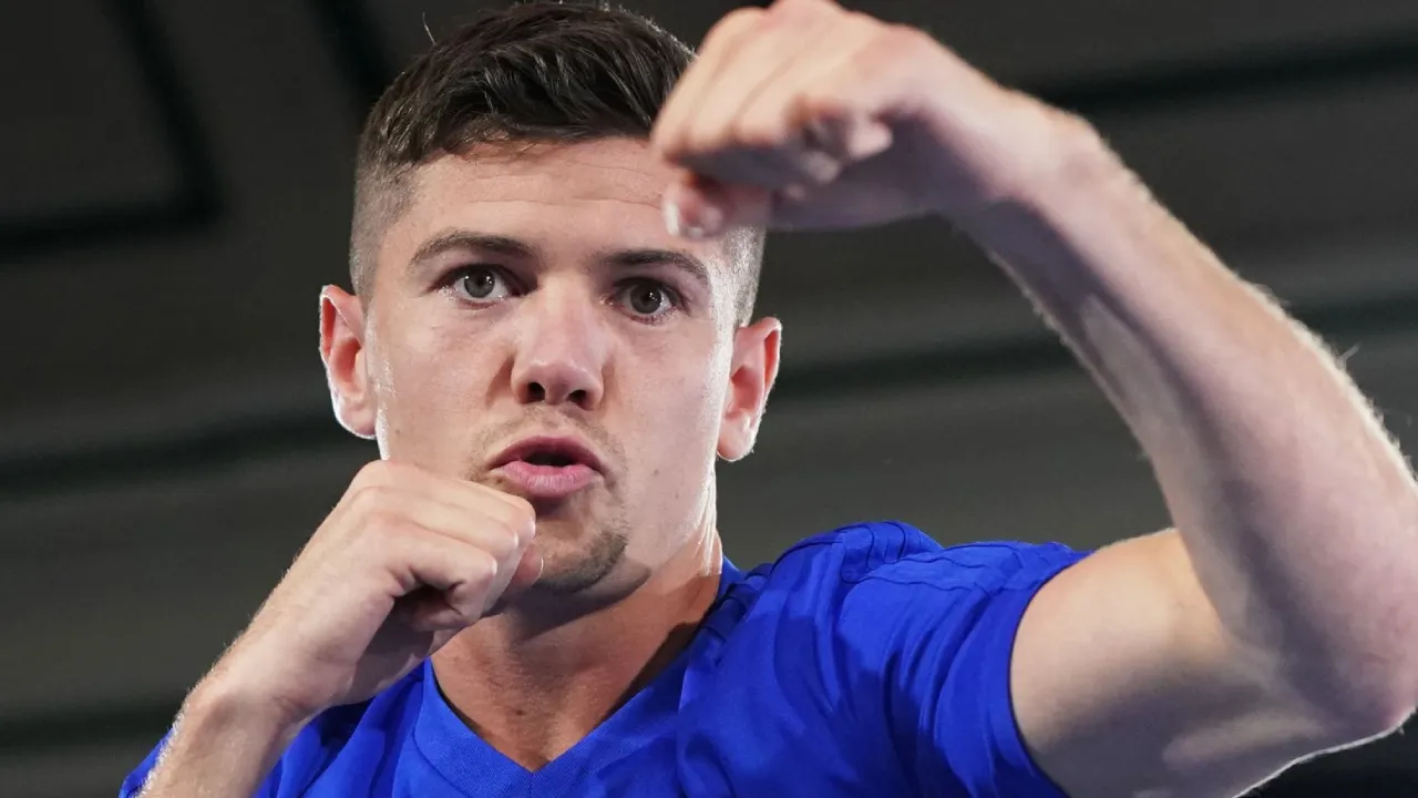 Luke Campbell menambahkan bahwa dirinya terus menjaga kebugaran sejak pensiun. (Foto: Fight TV)