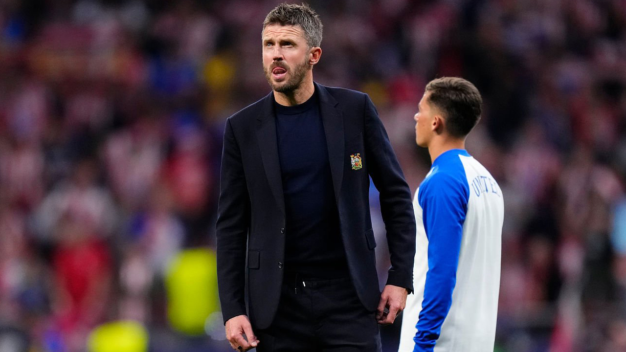 Michael Carrick Alihkan Fokus MU ke Leeds Usai Diklahkan Atletico
