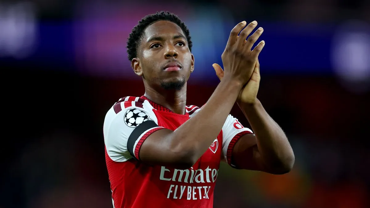 Mikel Arteta Tegur Pemain Arsenal, Momen Emosional Gabriel - sumber: (footballlondon)