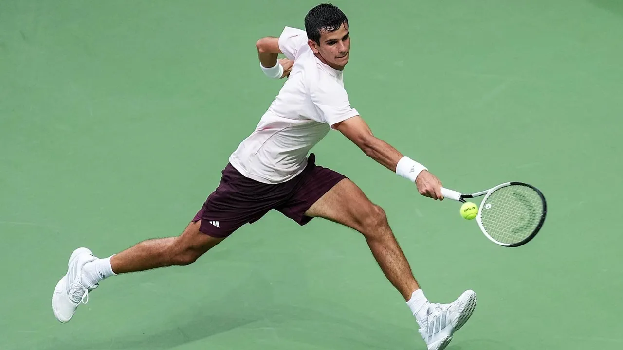 Rafael Jodar Terseok-Seok Menuju Perempatfinal Di Shanghai