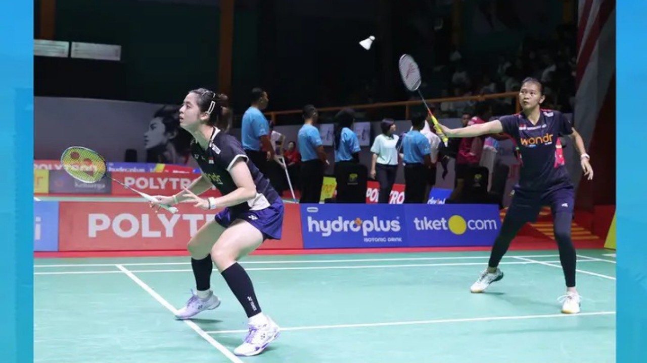 Sikat Tuan Rumah, Sarah-Velisha Lolos 16 Besar Malaysia Super 100