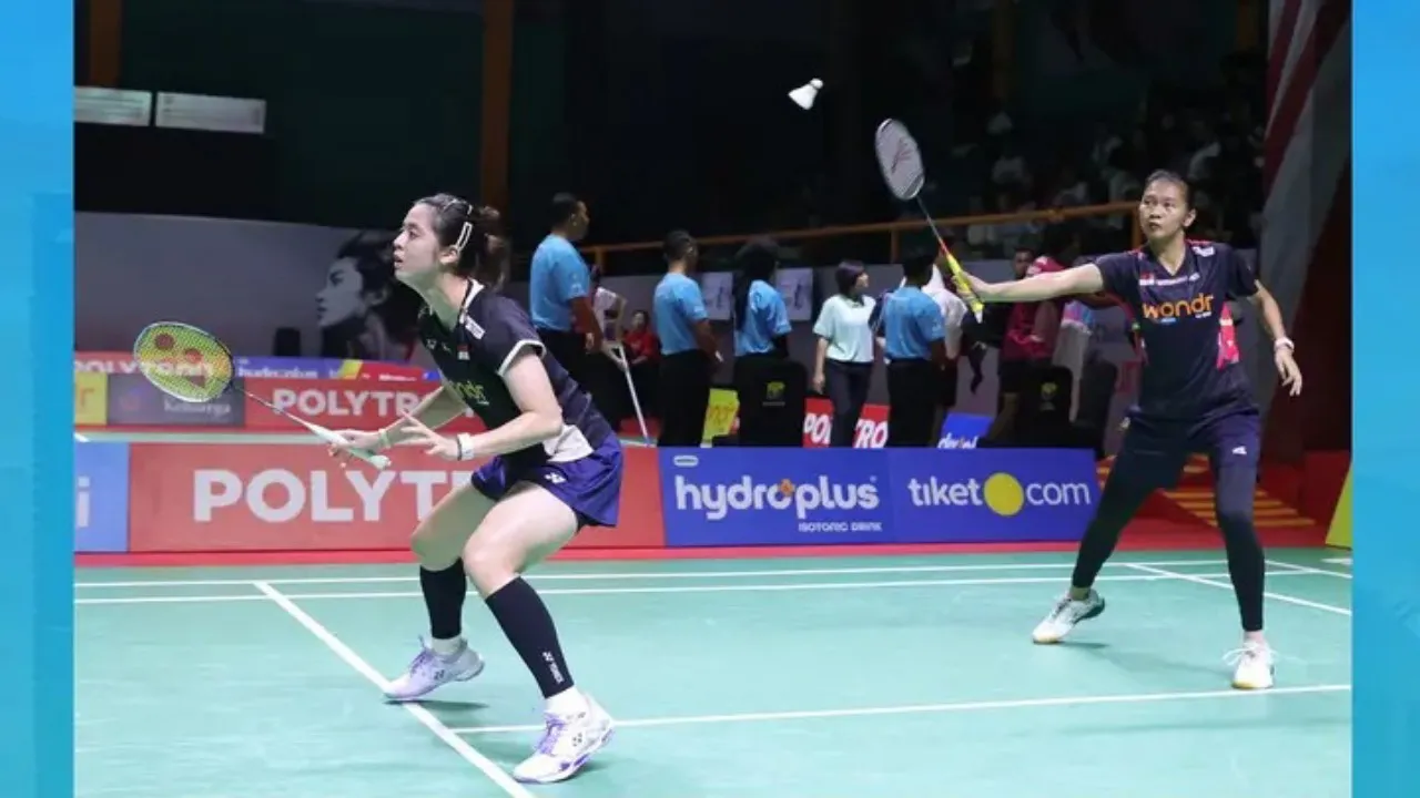 Sikat Tuan Rumah, Sarah-Velisha Lolos 16 Besar Malaysia Super 100