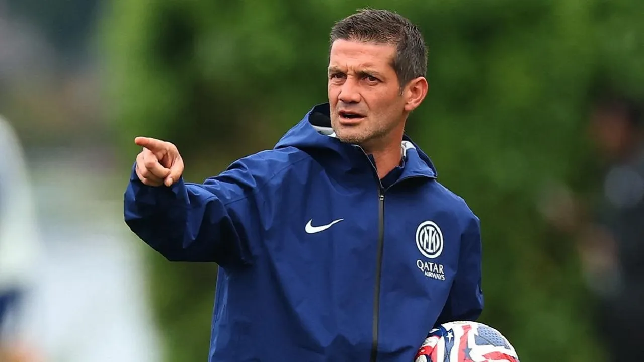 Sky Sport: Cristian Chivu Siapkan Perubahan Usai Inter Kalah dari Bruges