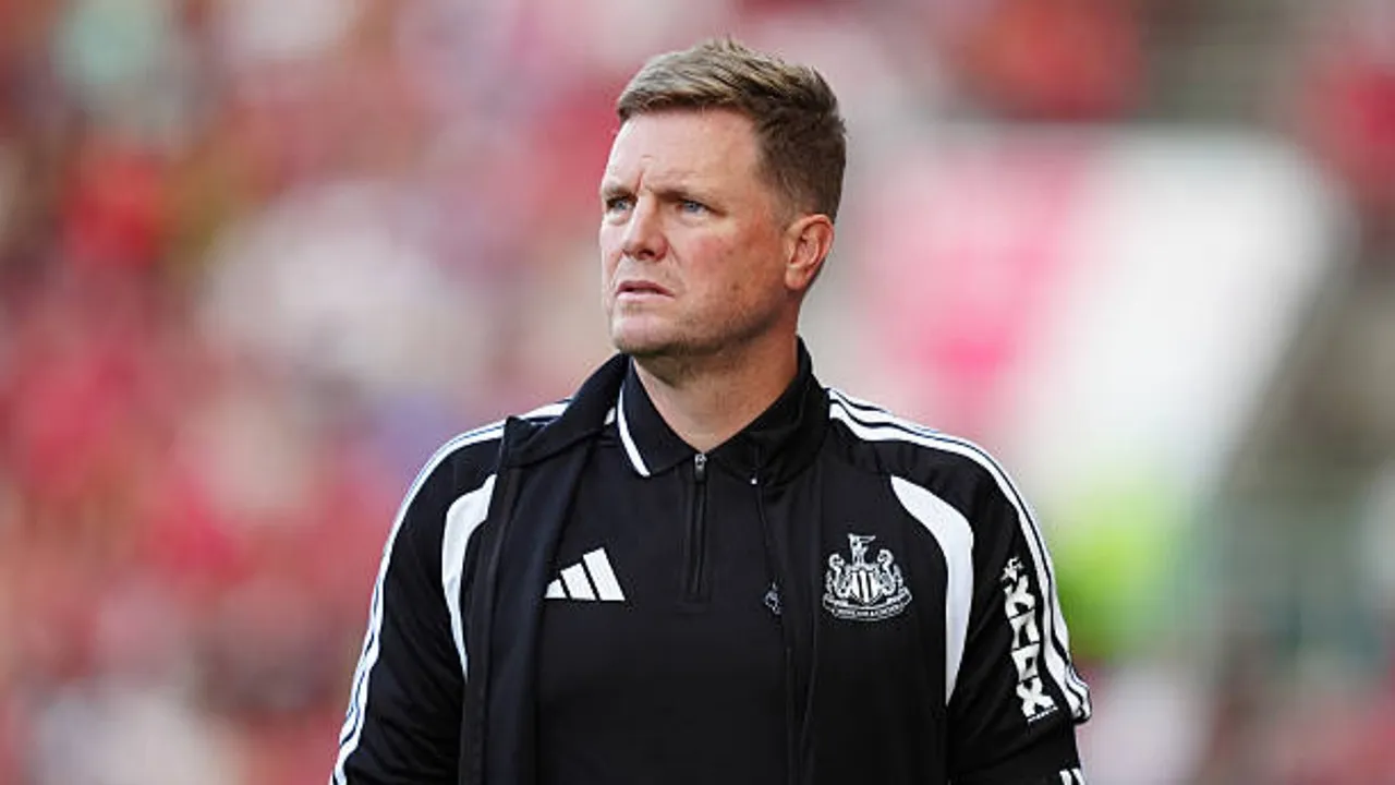 Tolak Tawaran Lens, Eddie Howe Pilih Menanti Peluang di Premier League