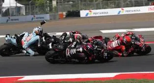 Usai Insiden di Mandalika, Raul Fernandez Mau Patuhi Team Order Aprilia?