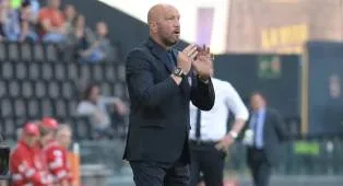 Walter Zenga Soroti Kesalahan Martinez dan Inter yang Kurang Lapar