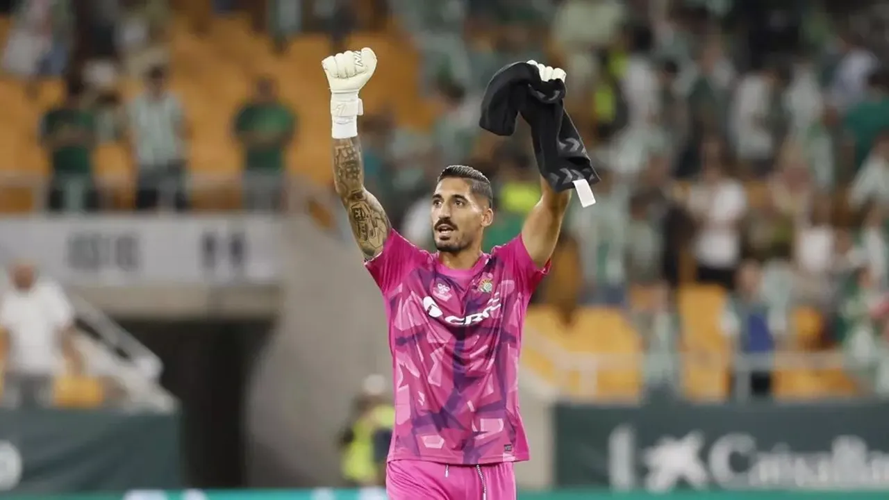 Alvaro Valles Tak Gentar Menghadapi Real Betis