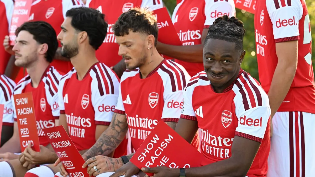 Arsenal Ungkap Peran Salmon, Absennya Saliba Terlihat - sumber: (footballlondon)