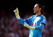 James Trafford Siap Gusur Posisi Jordan Pickford di Timnas Inggris?