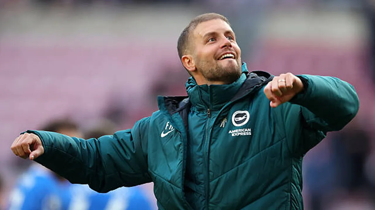 Jika Michael Carrick Dipecat, Manchester United Bidik Fabian Hurzeler