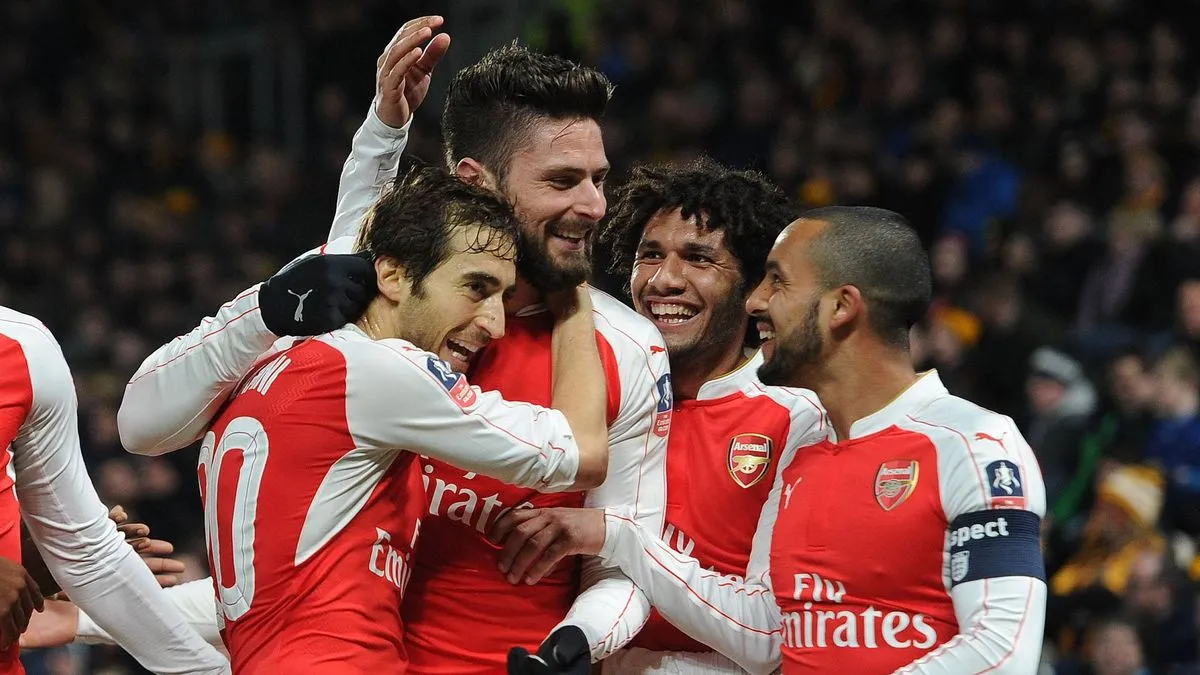 Mantan Bintang Arsenal Jadi Miliarder Usai Pensiun - sumber: (footballlondon)