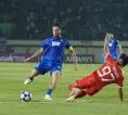 Marc Klok Kartu Merah, Pelatih Persib Soroti Faktor Kelelahan
