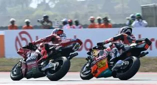 Marc Marquez Ternyata Juga Alami Masalah Ban Saat Duel dengan Pedro Acosta